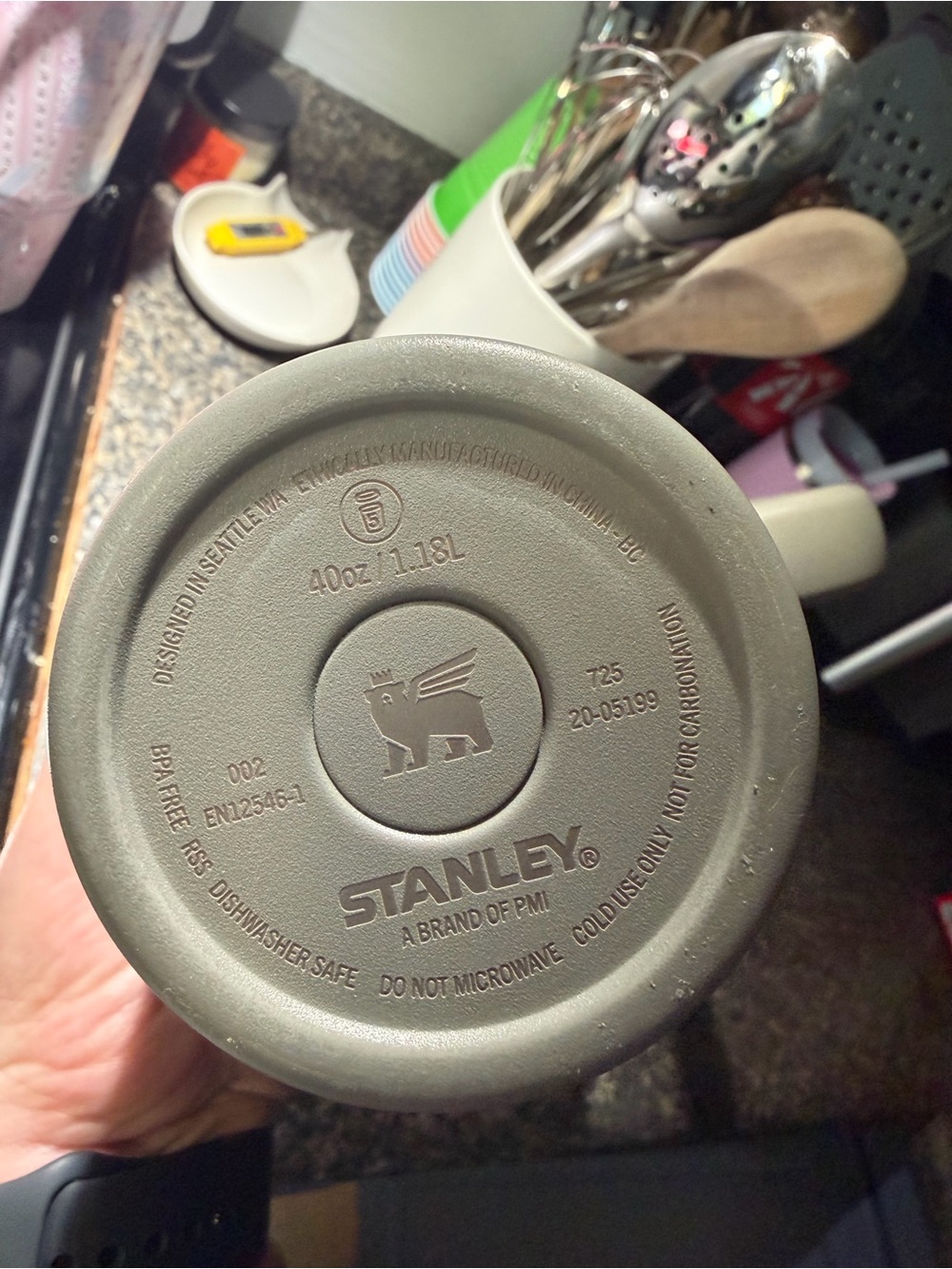 Stanley Quencher Flip Straw Tumbler - Picture 6 of 7
